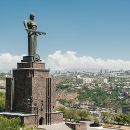 5 views of Mother of Armenia Statue